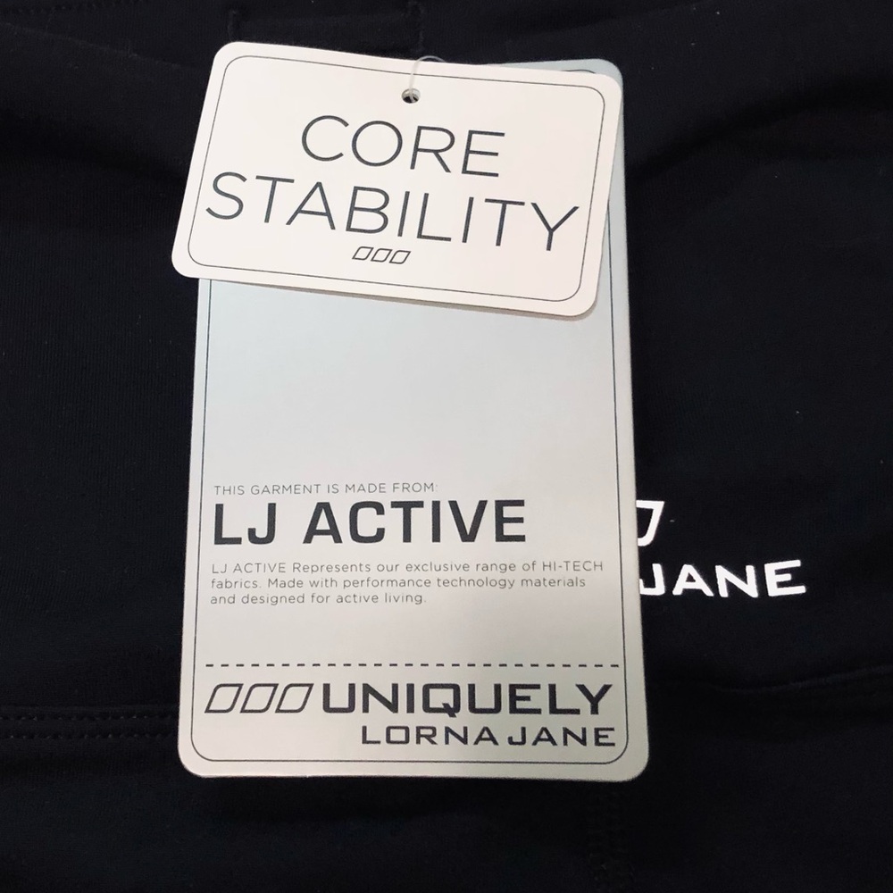 NWT LORNA JANE “Desire” Active stretch pants, flared at ankle. No flaws. - Picture 4 of 11